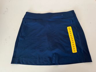 Athletic skirt w/attached shorts (Women/Med)