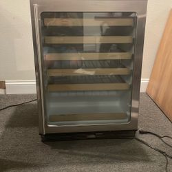 U-Line 48-Bottle Single Zone Built-in Wine Refrigerator