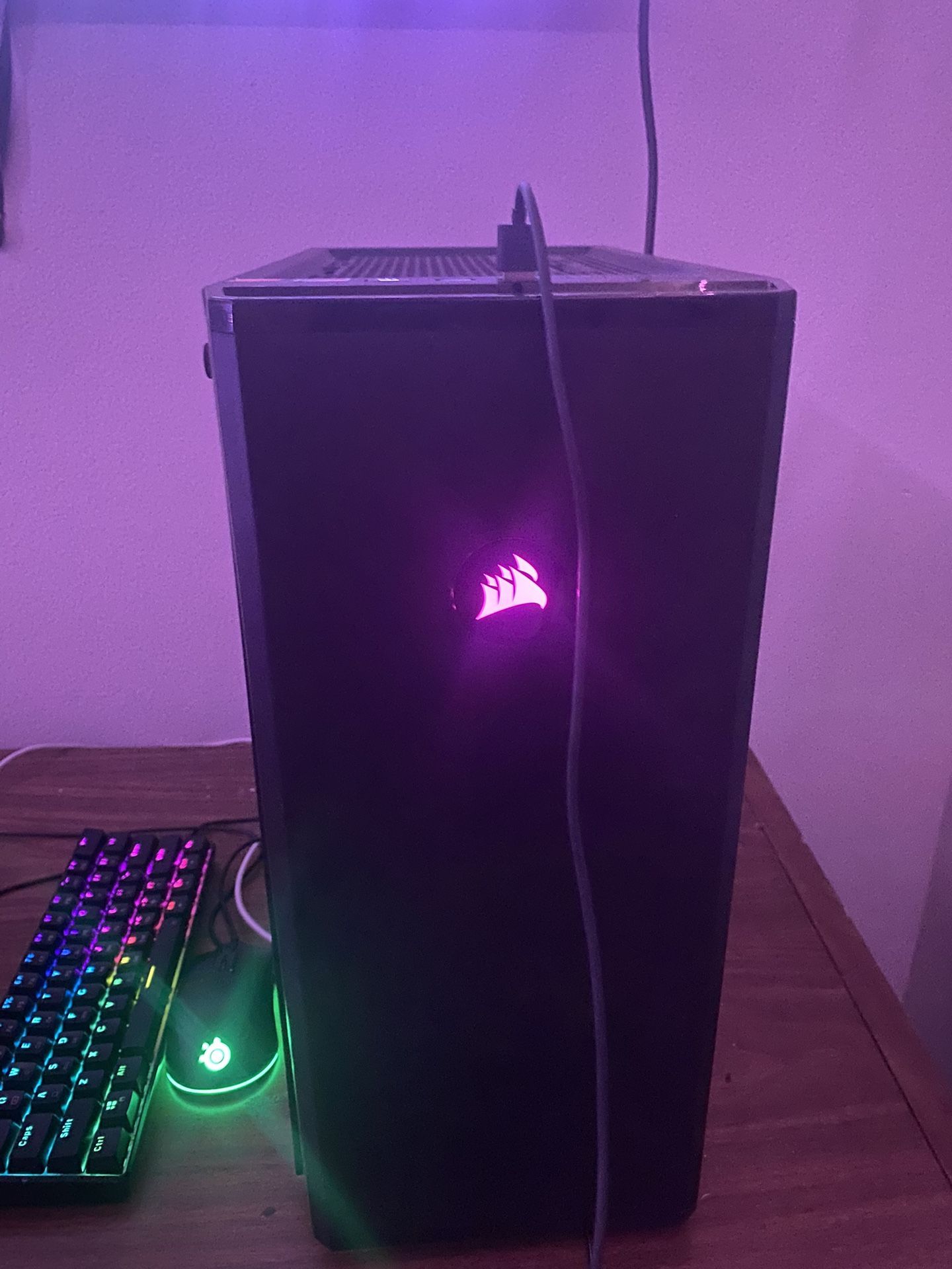 Gaming PC (with keyboard and mouse)