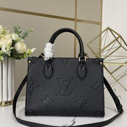 M45653 Handbag
