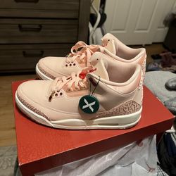 Women’s Air Jordan 3 Retro Size 9.5