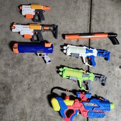 NERF GUNS & Inflatable 