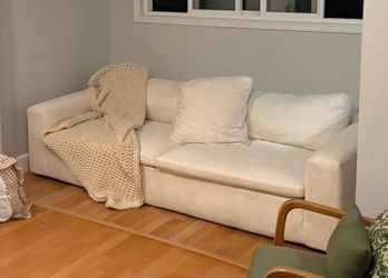 Living Spaces Utopia Couch 96”