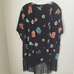 Torrid Size 0/1 (Lrg/1X) Black Embroidered Floral Fringed Kimono