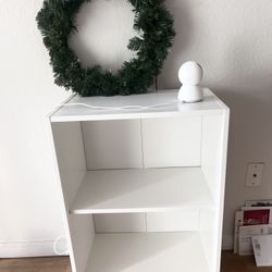 White Shelf