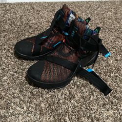 Nike LeBron Soldier IX 9.5 mens 