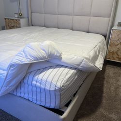 King Bed Frame And 2 Night Stands 