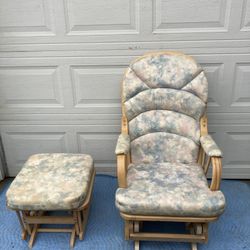 Lullaby Glider Rocker With Ottoman