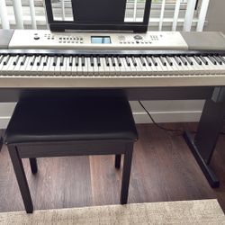 Piano For Sale cash Only 