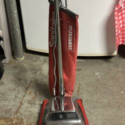 Sanitaire Commercial Upright Vaccum Cleaner