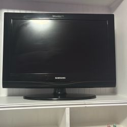 Small Black Samsung Tv