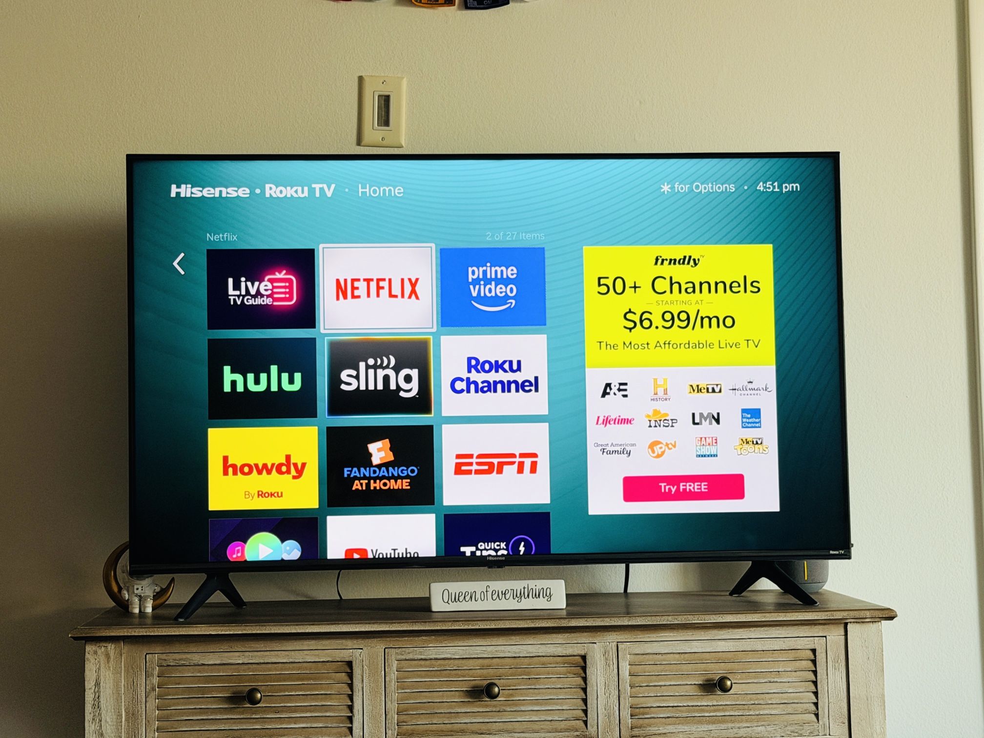 Hisense 50” 4K UHD Roku Smart TV (50R6E3)