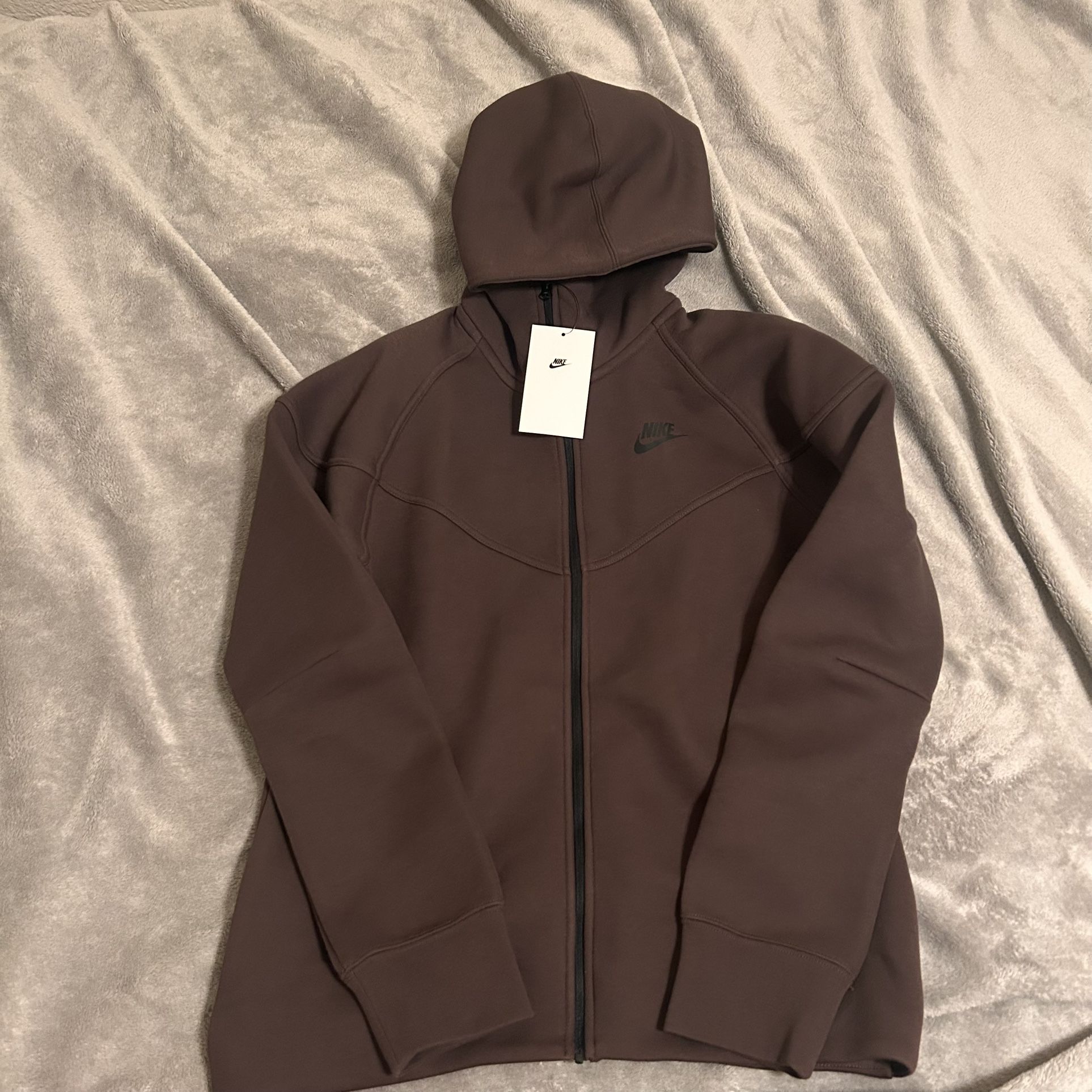Women’s Nike Tech Fleece Hoodie Size Small