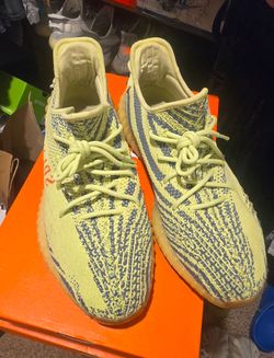 Yeezy size 13