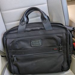 TUMI  Alpha 26521DH Expandable Organizer Laptop Briefcase Bag
