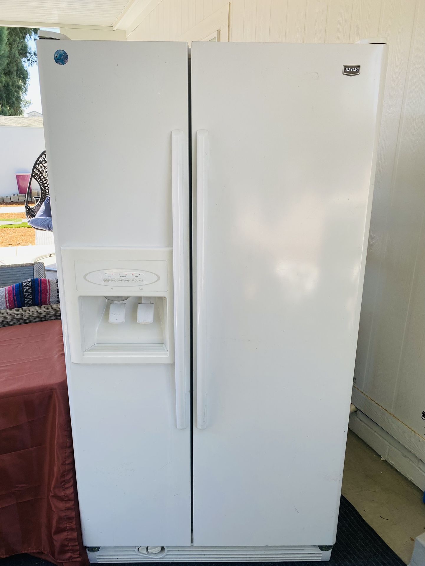 MAYTAG REFRIGERATOR 