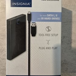 Insignia™ - 2.5" SATA to USB-C HDD Enclosure - Black NEW