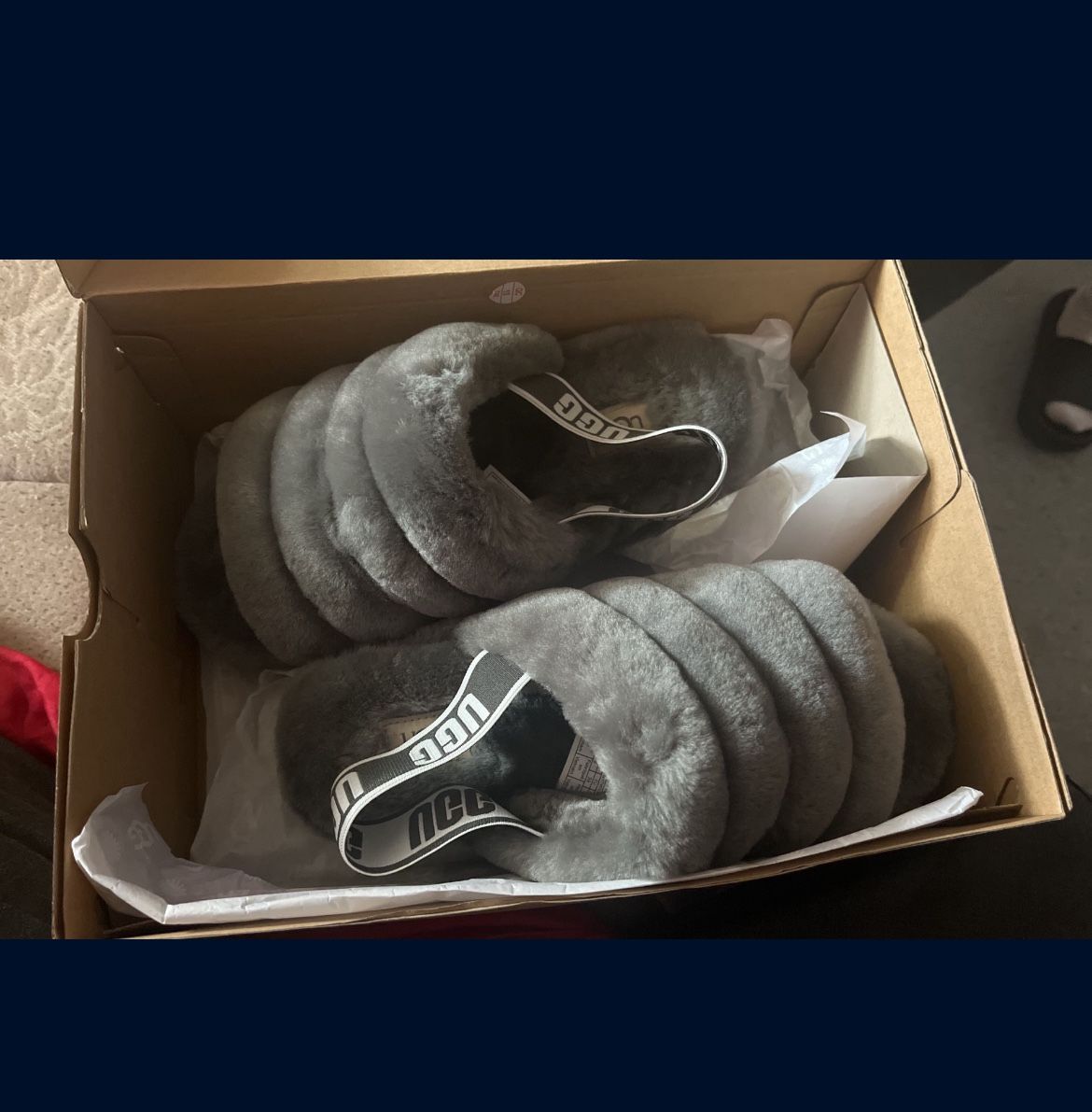 ugg fluff sandles