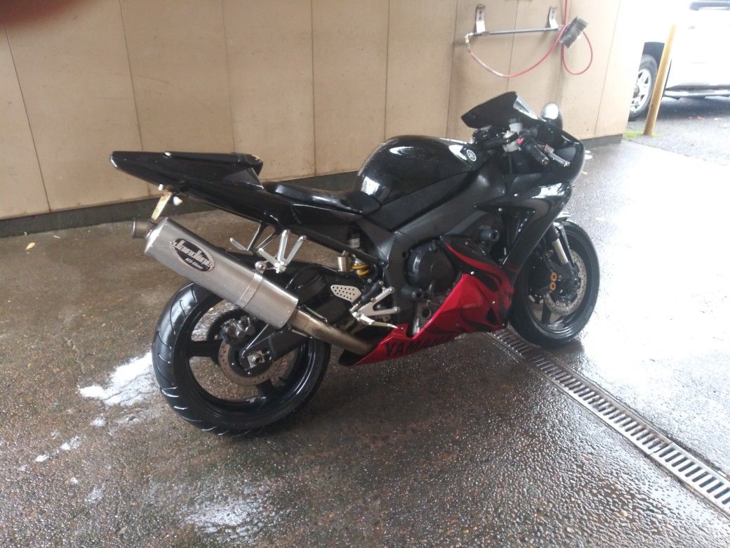 2003 Yamaha r1000