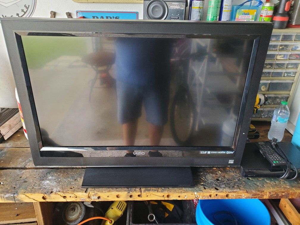 Vizio Tv 32 Inches Works Great