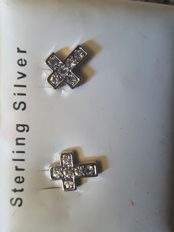 Sterling silver jewelry (cross)