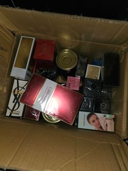 COLOGNES PERFUMES
