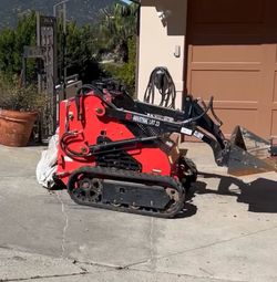Mini Skid Steer  -23hp