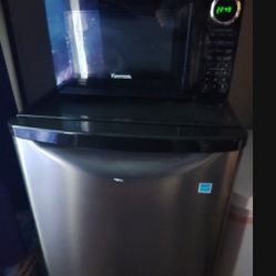 Refridge And Microwave For Sale! 