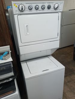 Whirlpool 27" unitized washer and gas dryer stack - Free delivery