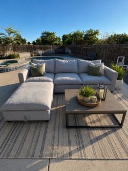 FREE DELIVERY‼️ MODULAR GRAY CLOUD COUCH‼️