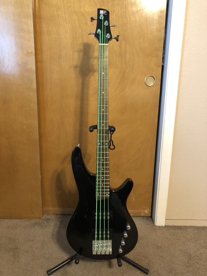 Ibanez SRX300 bass guitar. New DR Strings. Setup done.