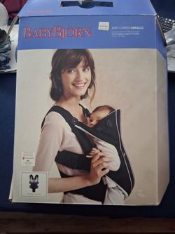 Baby Bjorn Carrie New.