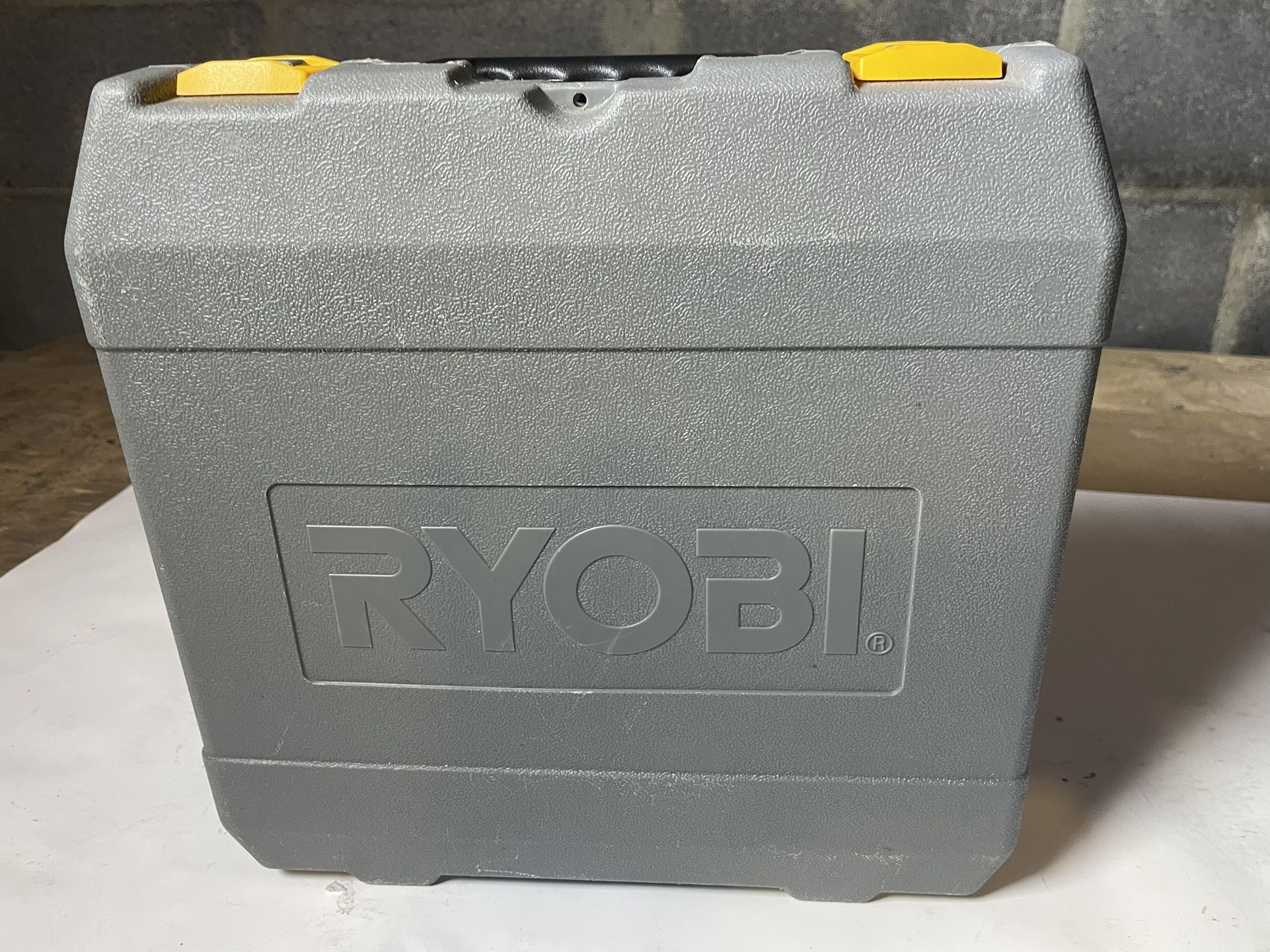 RYOBI D42 3 8 120V CORDED DRILL DRIVER with HARD CASE for Sale in Glenford NY OfferUp