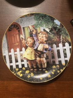 Come Back Soon M.I Hummel Plate