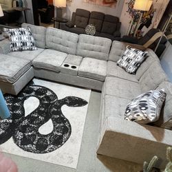 Hot Deal🔥🔥🔥 3-Piece Sectional With Storage & Cupholders On An Amazing Sale! Grab This Deal Before It To Late! 
