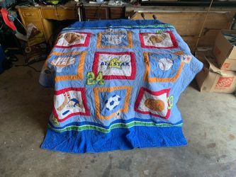 Older sports quilt and pillow case