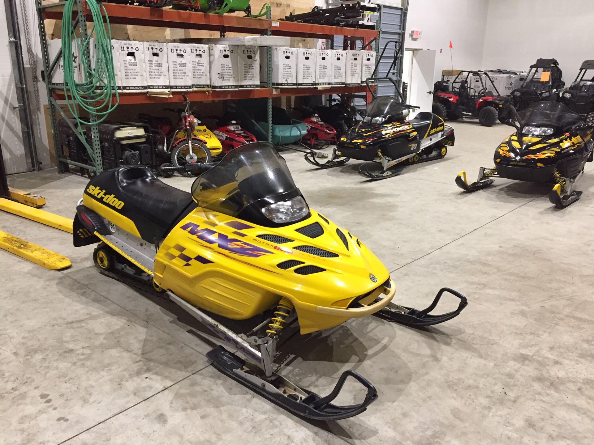 1999 skidoo mxz 600 liquid cooled Snowmobile 4994 Miles will trade for