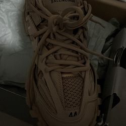 Balenciaga tracks 1:1