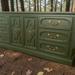 Huge Thomasville Dresser 9 Drawers 82x20x32 Solid Wood Olive Green Satin New