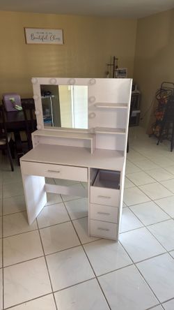 Children’s vanity