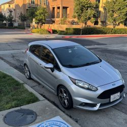 2015 Ford Fiesta