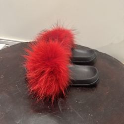 Luxurious Red Fur Women's Slides size 6