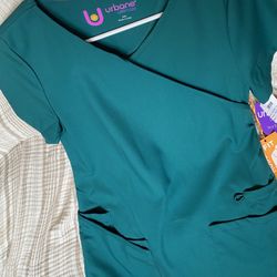 SCRUB TOPS/XS/BRAND NEW/ URBANE 