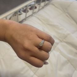 Engagement Diamond Ring 