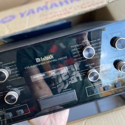 McIntosh C39 Audio/Video Control Center + Remote