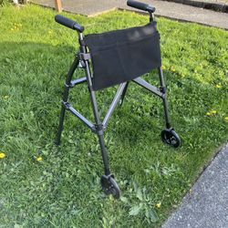 Folding Walker 