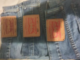 Jeans levi strauss 3pares. 29/30 29/30 31/30 527 corte de bota.