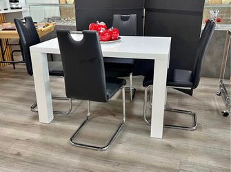 New 5pc dining set in box buy now pay later $39 down