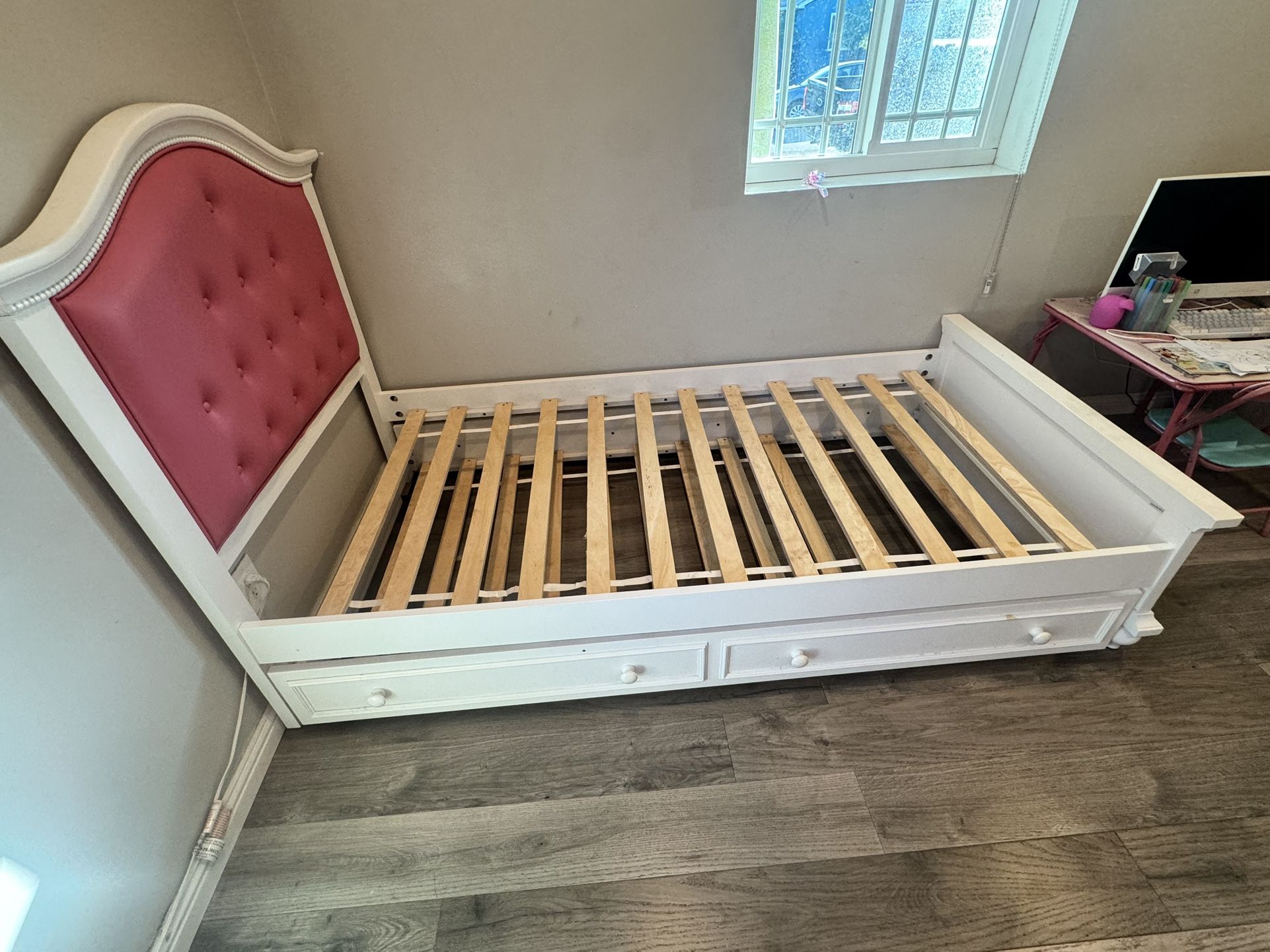 Twin Bed With Trundle