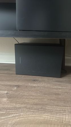 Insignia soundbar and subwoofer